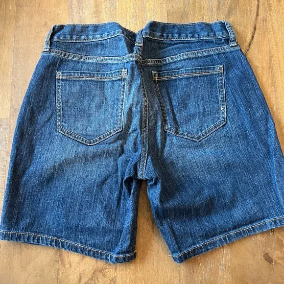 old navy - the sweetheart denim shorts - size 2 - Picture 2 of 5